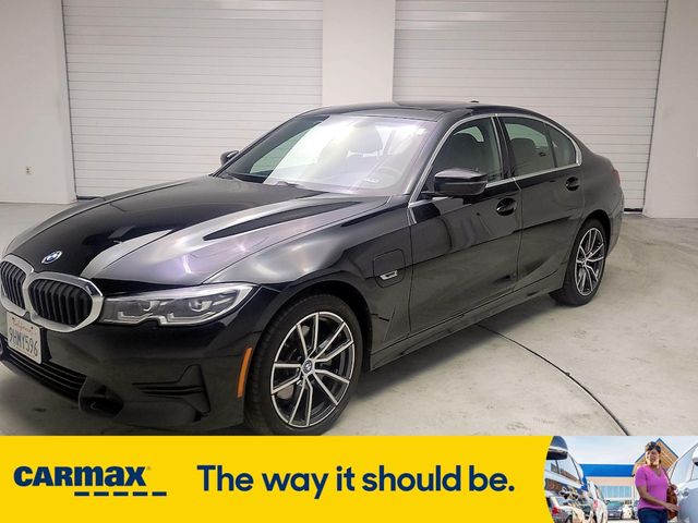 2022 BMW 3 Series 330e xDrive