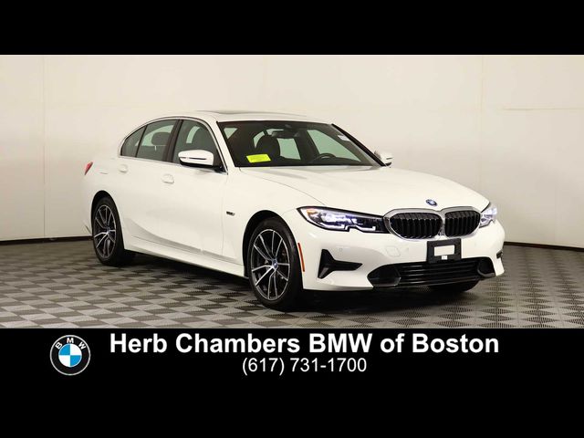 2022 BMW 3 Series 330e xDrive