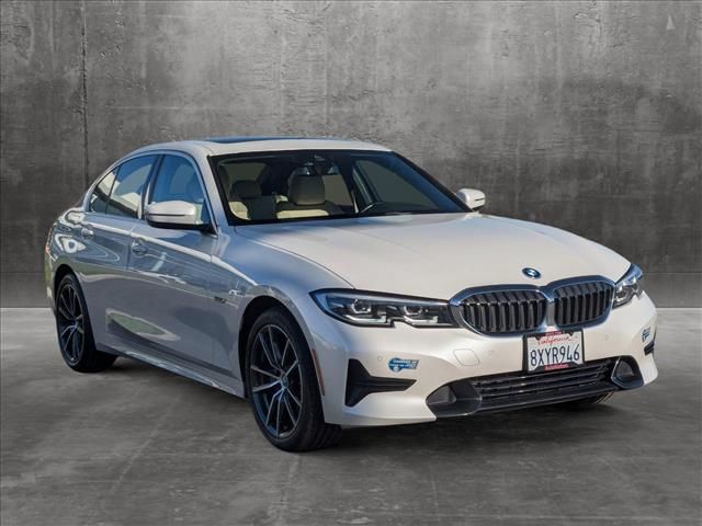 2022 BMW 3 Series 330e