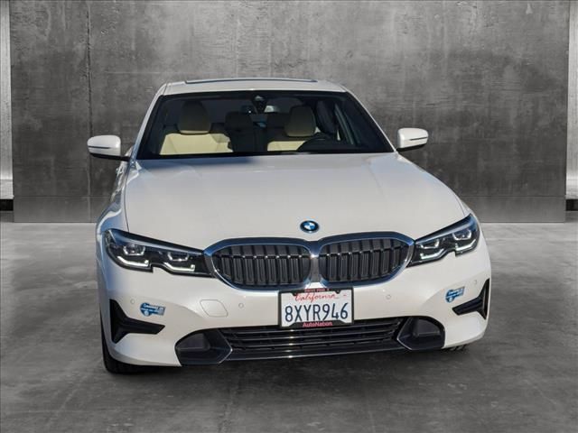 2022 BMW 3 Series 330e