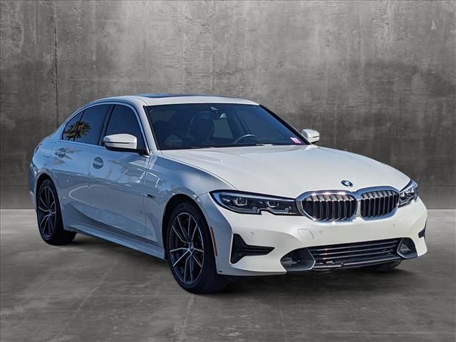 2022 BMW 3 Series 330e