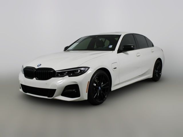 2022 BMW 3 Series 330e