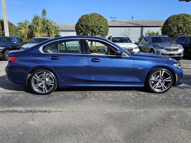 2022 BMW 3 Series 330e