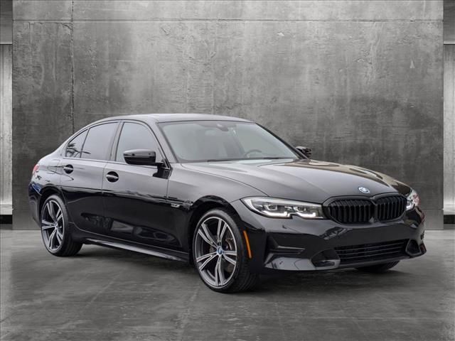 2022 BMW 3 Series 330e