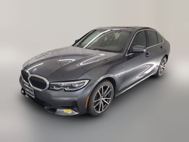 2022 BMW 3 Series 330e