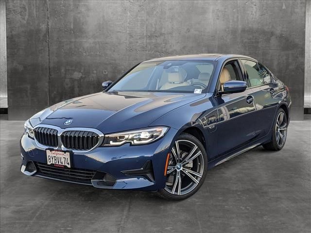 2022 BMW 3 Series 330e