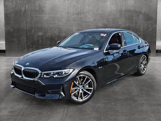 2022 BMW 3 Series 330e