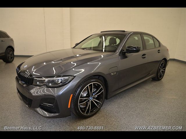 2022 BMW 3 Series 330e