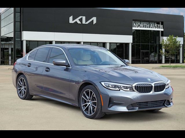 2022 BMW 3 Series 330e