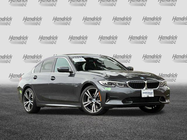 2022 BMW 3 Series 330e