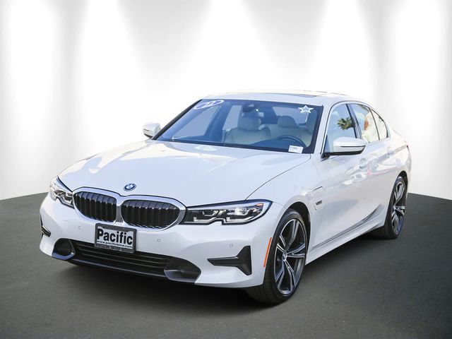 2022 BMW 3 Series 330e