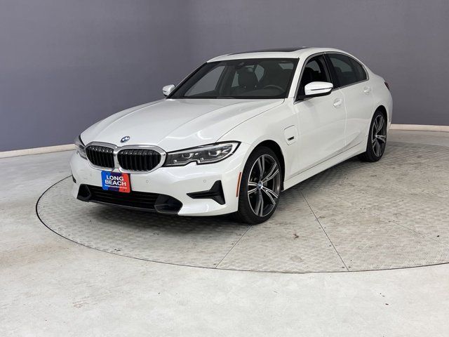 2022 BMW 3 Series 330e