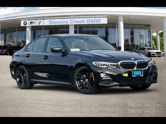 2022 BMW 3 Series 330e