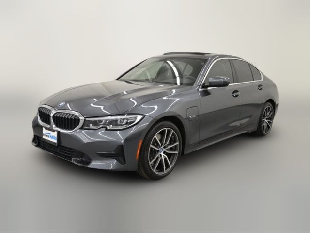 2022 BMW 3 Series 330e