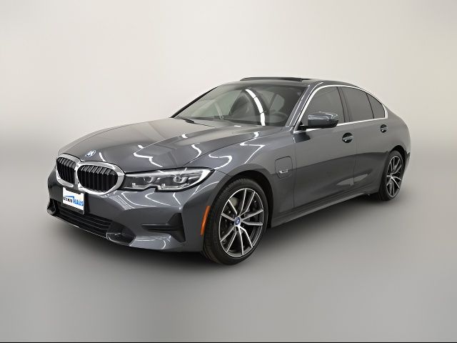 2022 BMW 3 Series 330e