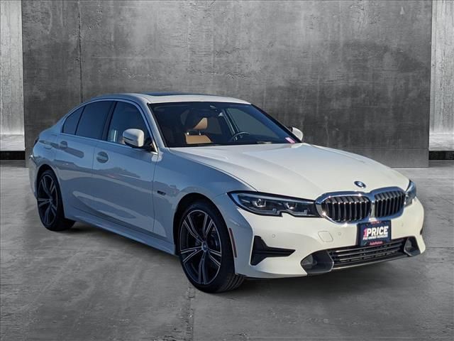 2022 BMW 3 Series 330e