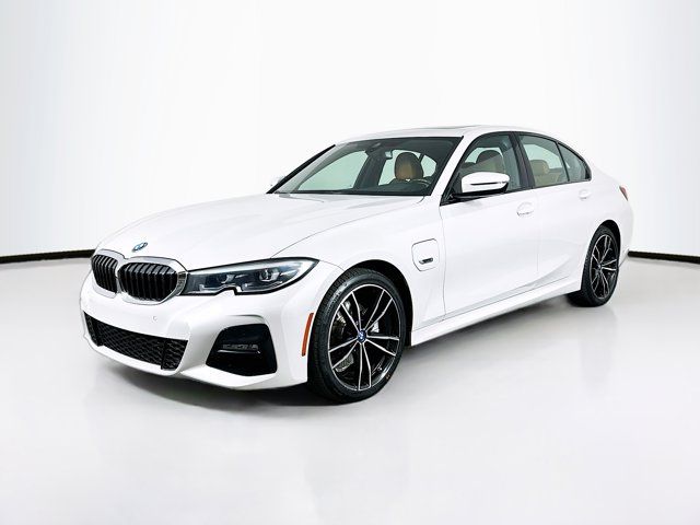 2022 BMW 3 Series 330e