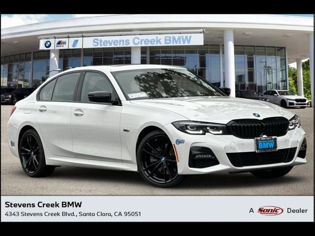 2022 BMW 3 Series 330e