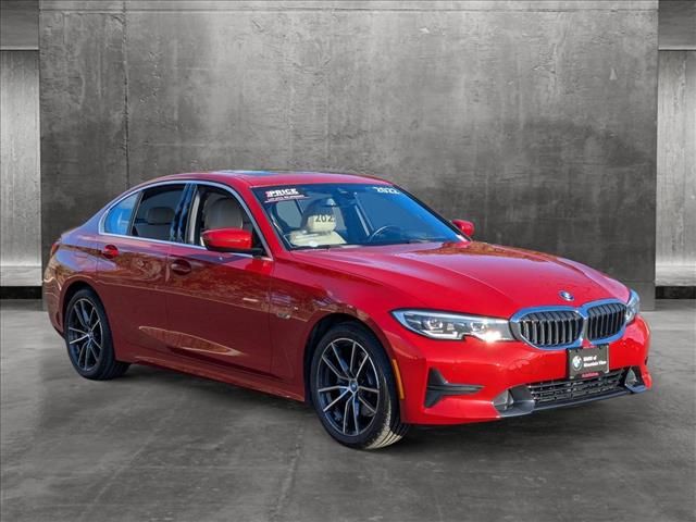 2022 BMW 3 Series 330e