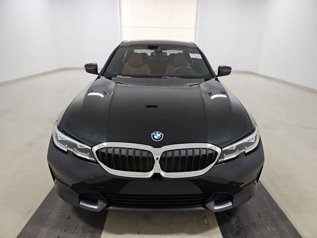 2022 BMW 3 Series 330e