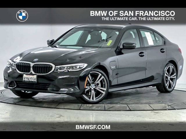 2022 BMW 3 Series 330e