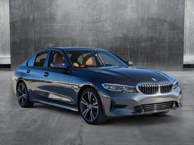 2022 BMW 3 Series 330e