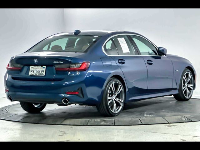 2022 BMW 3 Series 330e