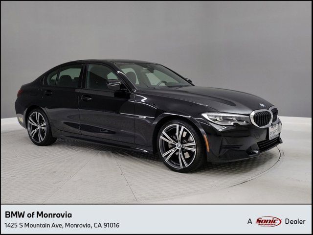 2022 BMW 3 Series 330e