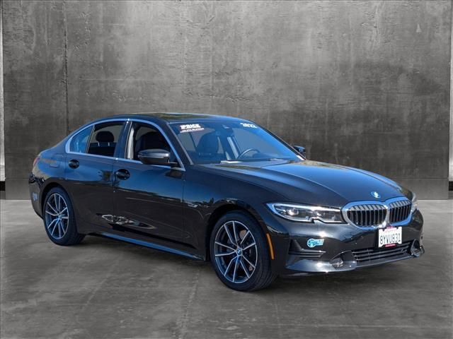 2022 BMW 3 Series 330e