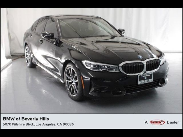 2022 BMW 3 Series 330e