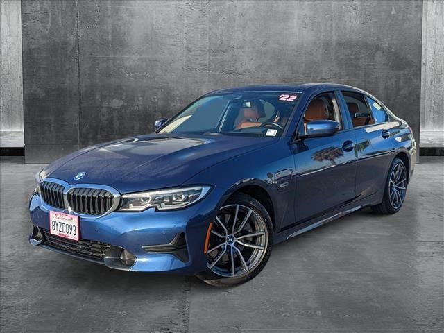 2022 BMW 3 Series 330e