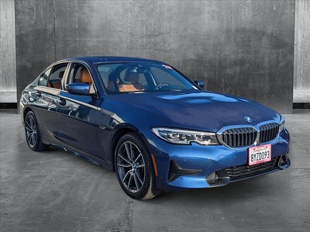 2022 BMW 3 Series 330e