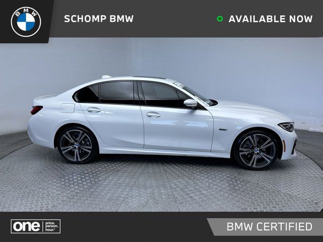 2022 BMW 3 Series 330e