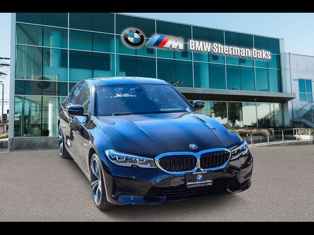 2022 BMW 3 Series 330e