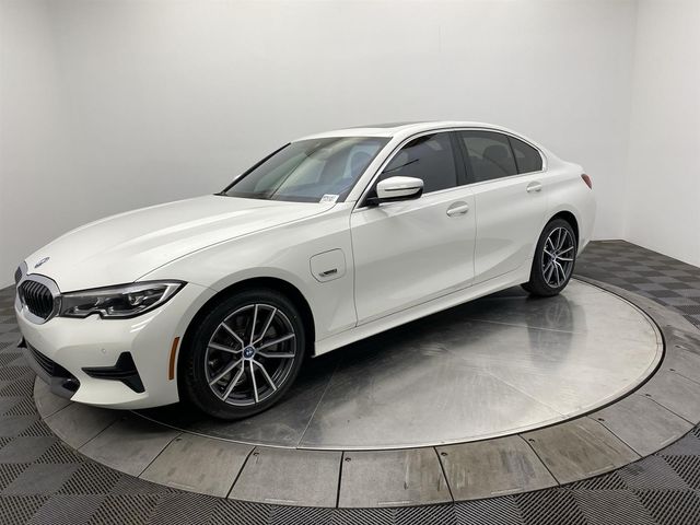 2022 BMW 3 Series 330e