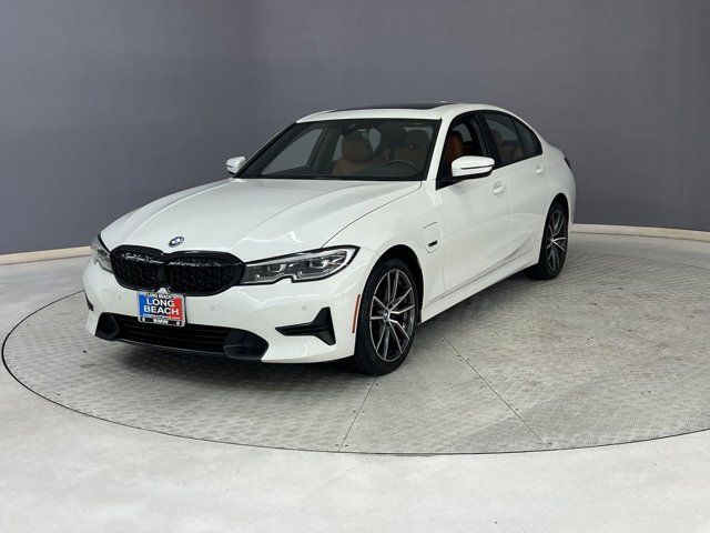 2022 BMW 3 Series 330e