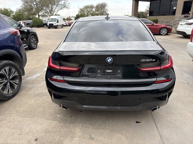 2022 BMW 3 Series 330e