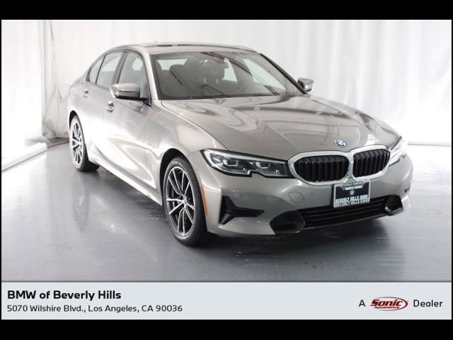 2022 BMW 3 Series 330e