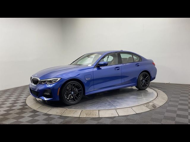 2022 BMW 3 Series 330e