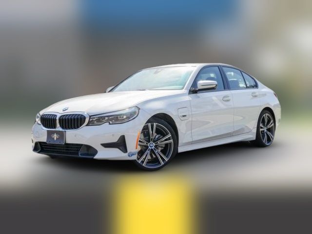 2022 BMW 3 Series 330e