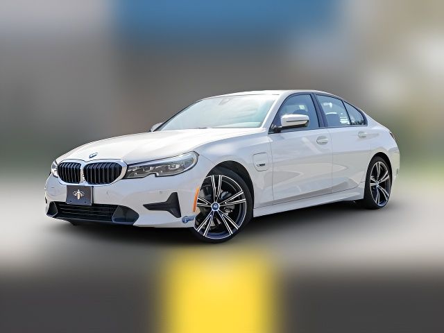 2022 BMW 3 Series 330e