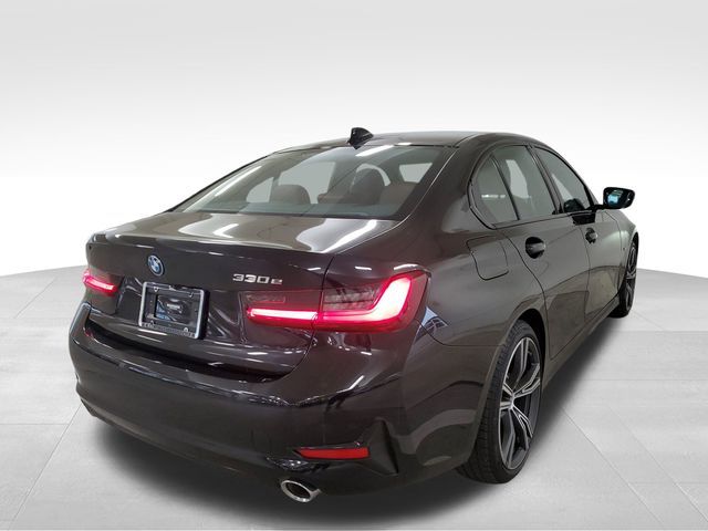2022 BMW 3 Series 330e