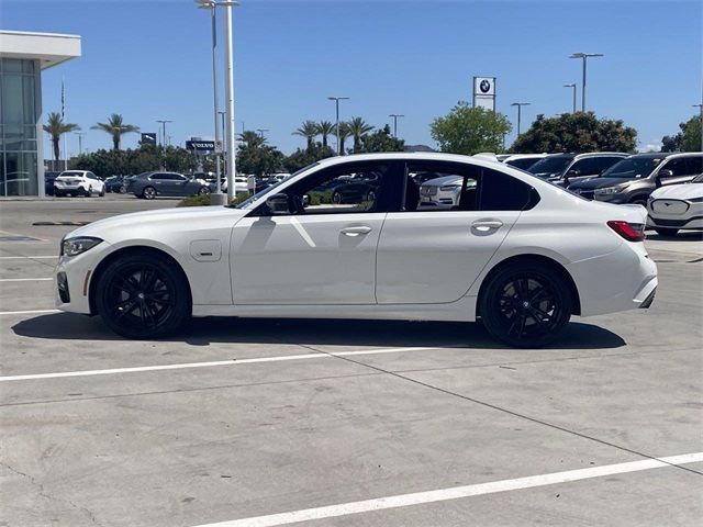 2022 BMW 3 Series 330e
