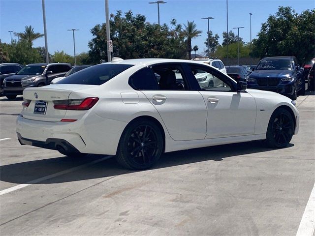 2022 BMW 3 Series 330e