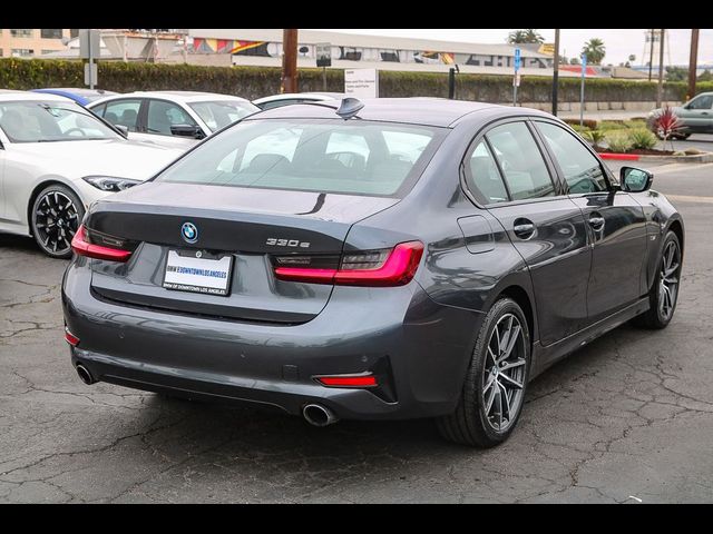 2022 BMW 3 Series 330e