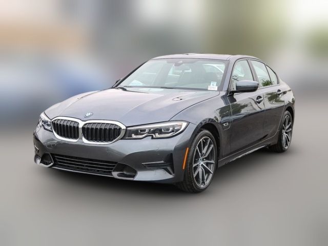 2022 BMW 3 Series 330e