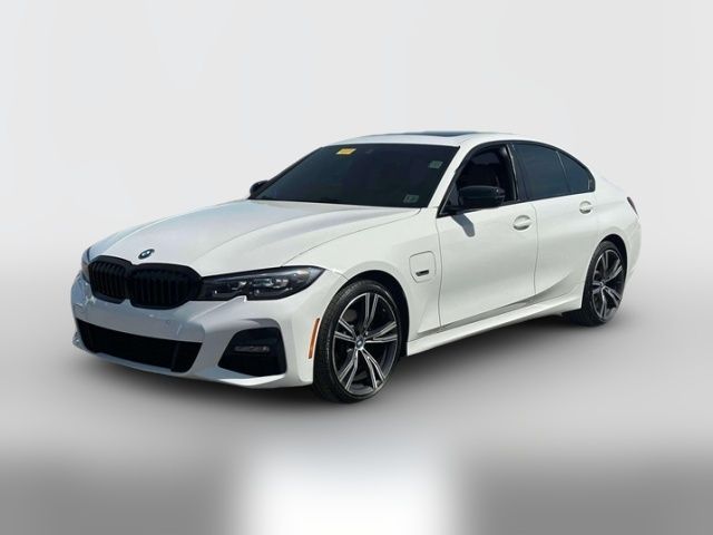 2022 BMW 3 Series 330e