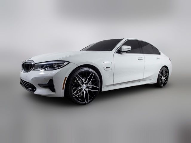 2022 BMW 3 Series 330e