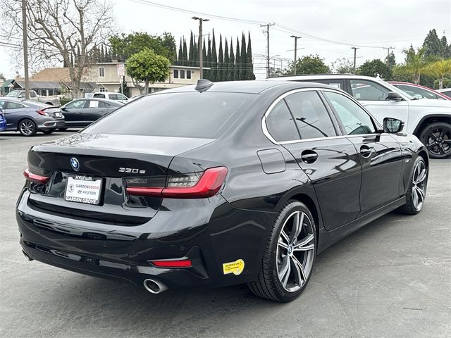 2022 BMW 3 Series 330e