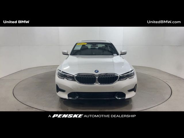 2022 BMW 3 Series 330e